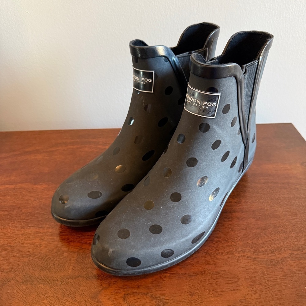 London Fog Rain Boots – Black with Polka Dots – Women’s Size 9
